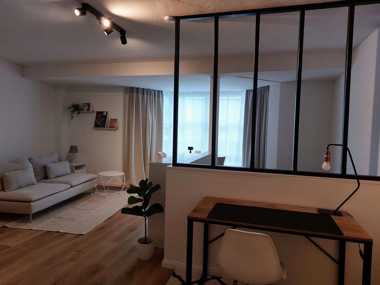 Prenájom bytu 1-izbový 42 m², Köln, Severné Porýnie - Westfálsko Prenájom bytu 1-izbový 42 m², Köln, Severné Porýnie - Westfálsko