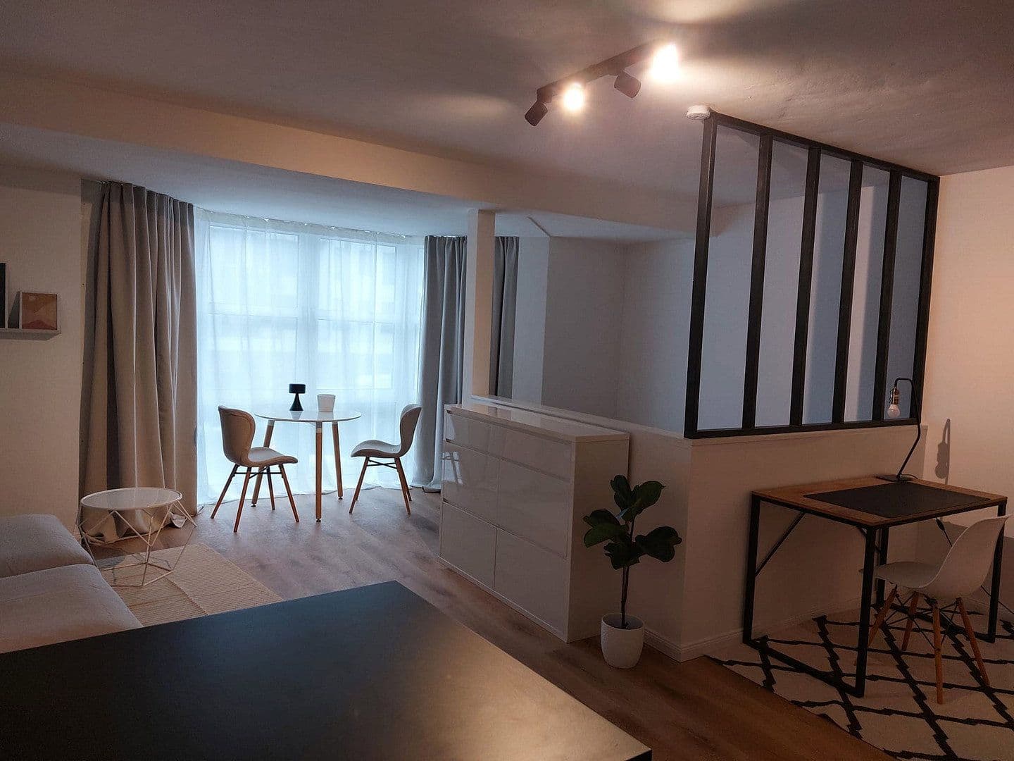 Prenájom bytu 1-izbový 42 m², Köln, Severné Porýnie - Westfálsko Prenájom bytu 1-izbový 42 m², Köln, Severné Porýnie - Westfálsko