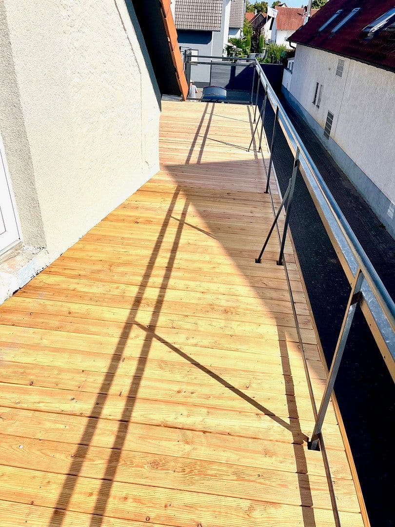 Prenájom bytu 4-izbový 120 m², Durmersheim, Bádensko-Wurttembersko Prenájom bytu 4-izbový 120 m², Durmersheim, Bádensko-Wurttembersko