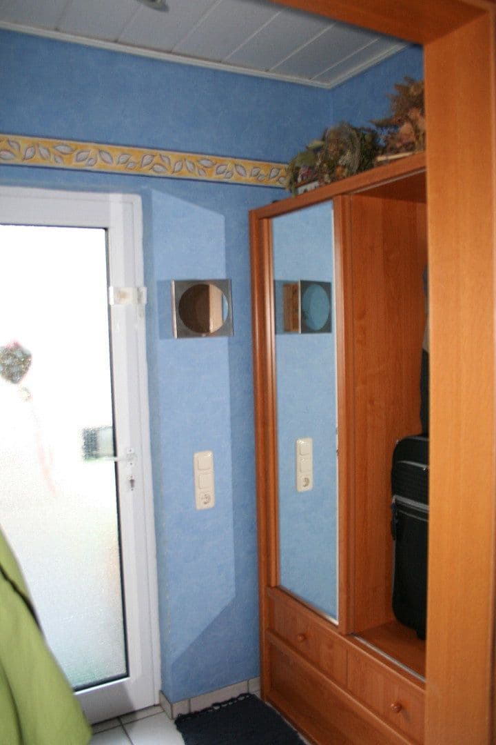 Prenájom bytu 3-izbový 75 m², Mendig, Porýnie-Falcko Prenájom bytu 3-izbový 75 m², Mendig, Porýnie-Falcko