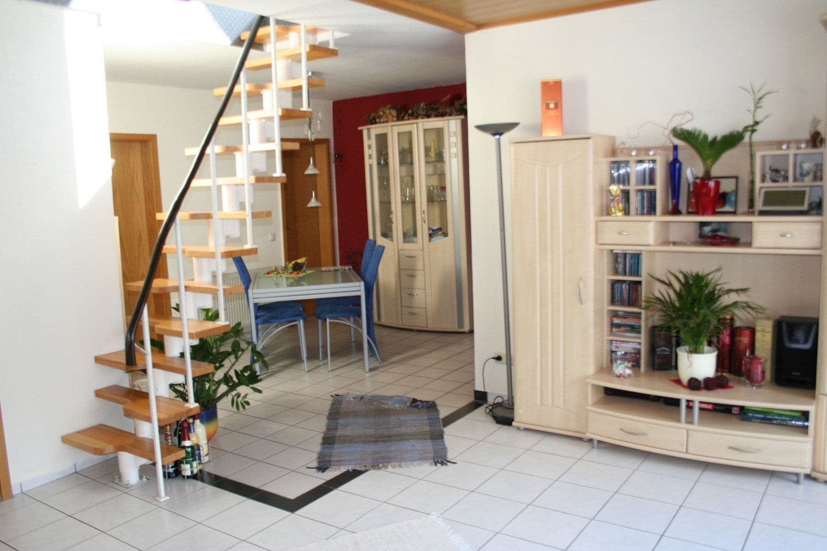 Prenájom bytu 3-izbový 75 m², Mendig, Porýnie-Falcko Prenájom bytu 3-izbový 75 m², Mendig, Porýnie-Falcko