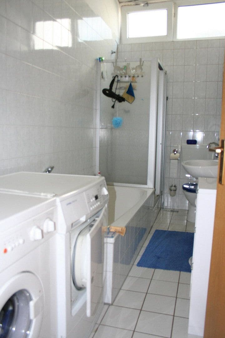 Prenájom bytu 3-izbový 75 m², Mendig, Porýnie-Falcko Prenájom bytu 3-izbový 75 m², Mendig, Porýnie-Falcko