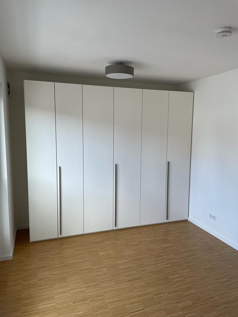 Prenájom bytu 2-izbový 83 m², Frankfurt am Main, Hesensko Prenájom bytu 2-izbový 83 m², Frankfurt am Main, Hesensko