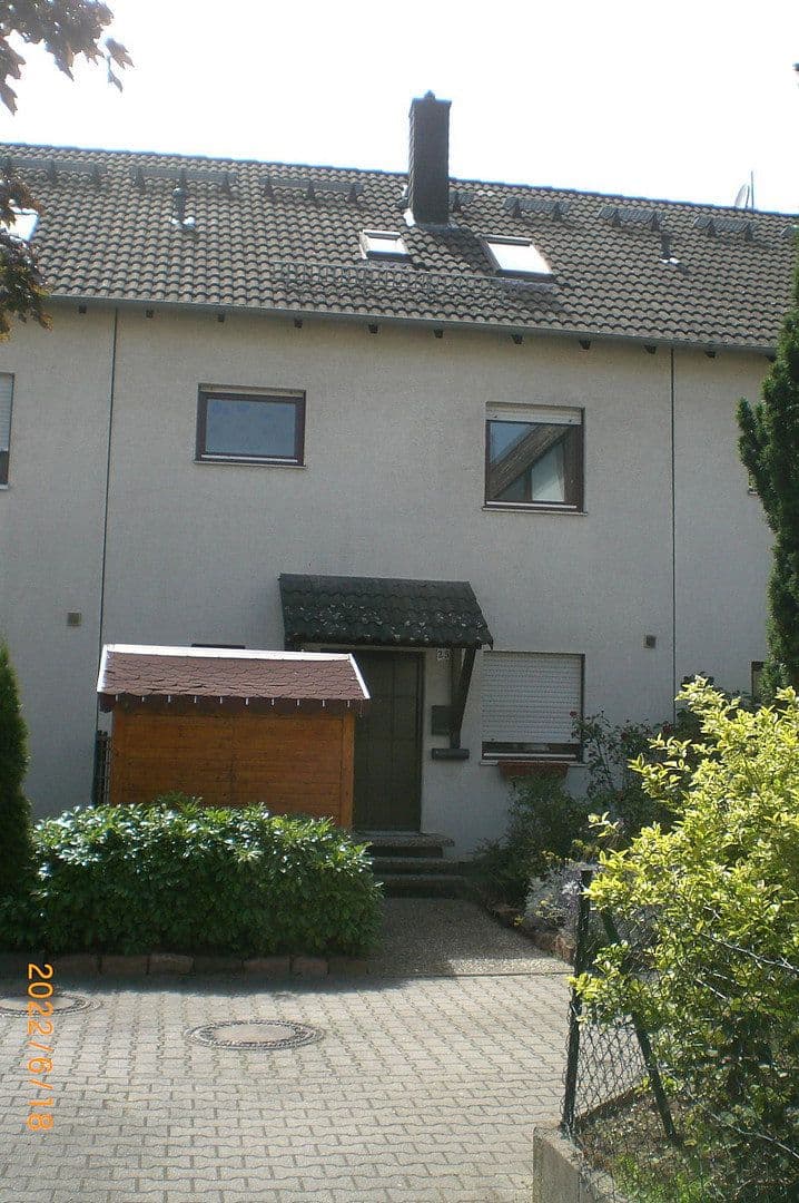 Prenájom domu 154 m², pozemek 200 m², Bad Dürkheim, Porýnie-Falcko Prenájom domu 154 m², pozemek 200 m², Bad Dürkheim, Porýnie-Falcko