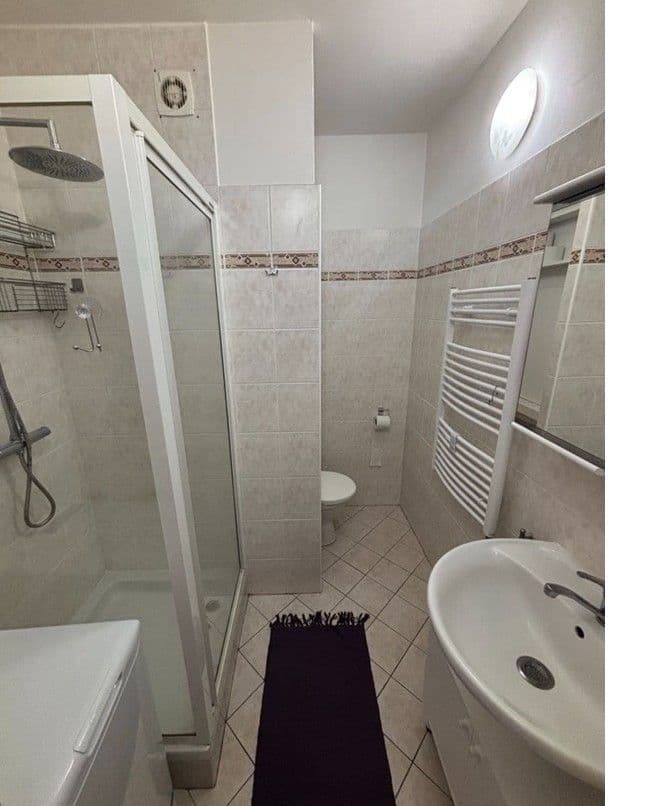 Prenájom bytu 1-izbový 32 m², Hraniční, Olomouc, Olomoucký kraj Prenájom bytu 1-izbový 32 m², Hraniční, Olomouc, Olomoucký kraj