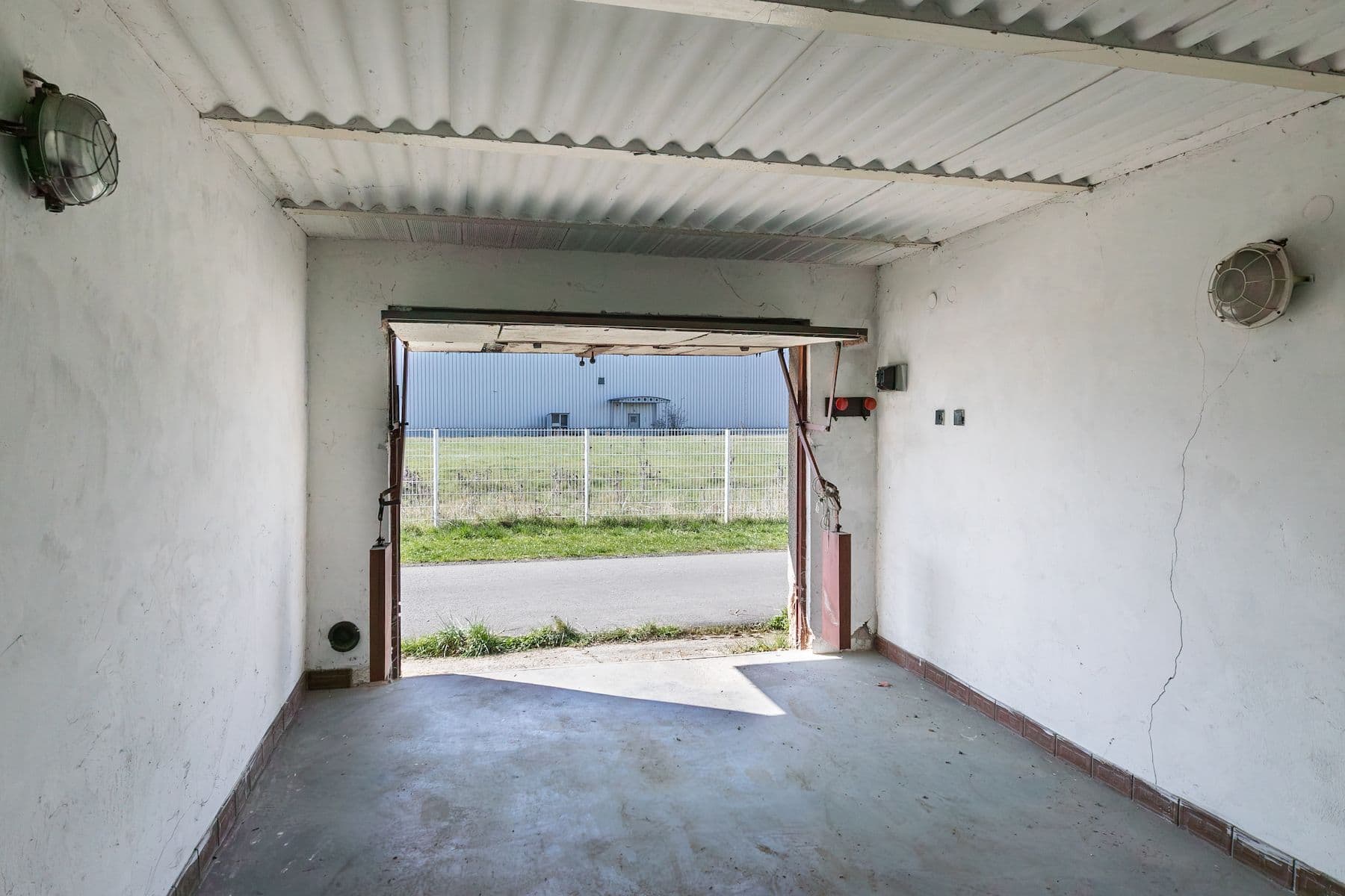 Predaj garáže 22 m², Sadská, Středočeský kraj Predaj garáže 22 m², Sadská, Středočeský kraj