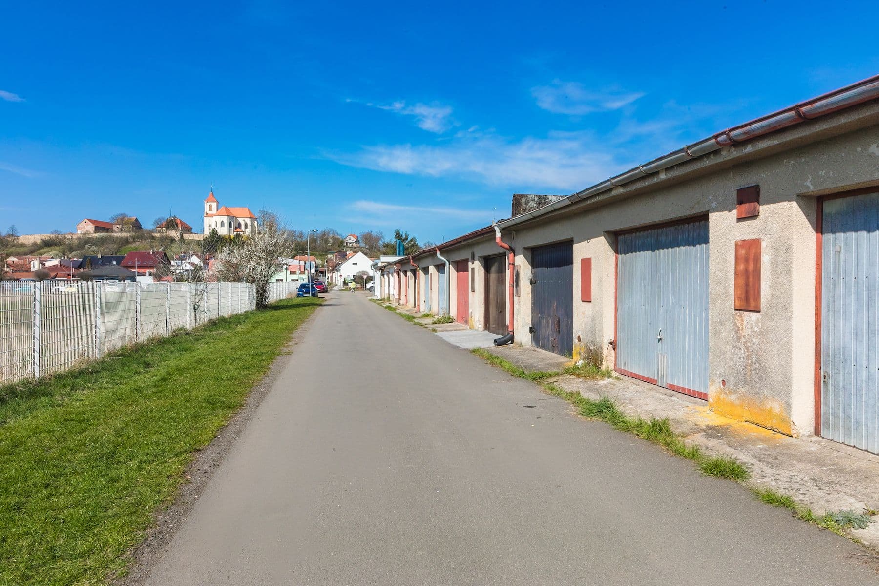 Predaj garáže 22 m², Sadská, Středočeský kraj Predaj garáže 22 m², Sadská, Středočeský kraj