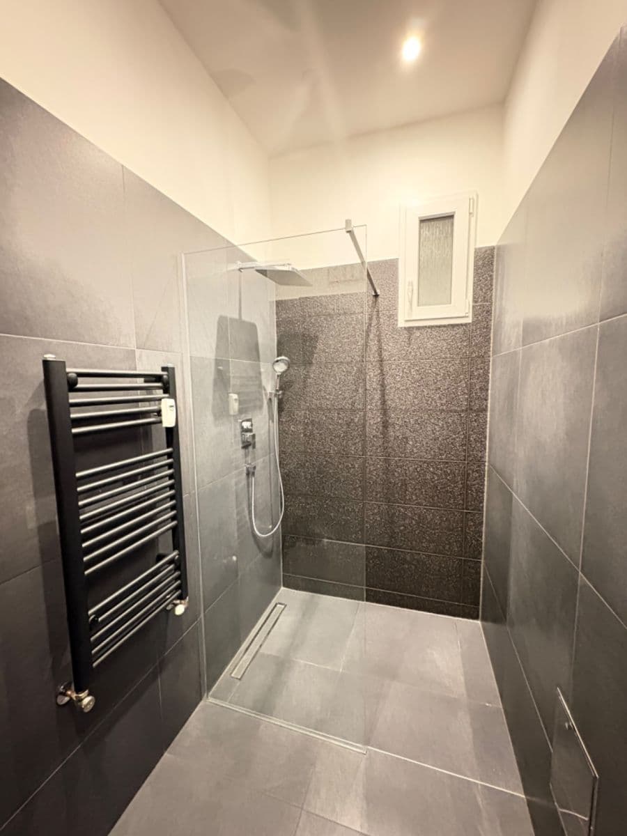 Prenájom bytu 2-izbový 56 m², Zelená, Praha, Praha Prenájom bytu 2-izbový 56 m², Zelená, Praha, Praha