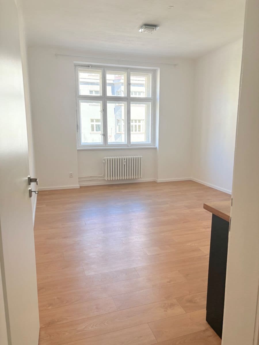 Prenájom bytu 2-izbový 56 m², Zelená, Praha, Praha Prenájom bytu 2-izbový 56 m², Zelená, Praha, Praha