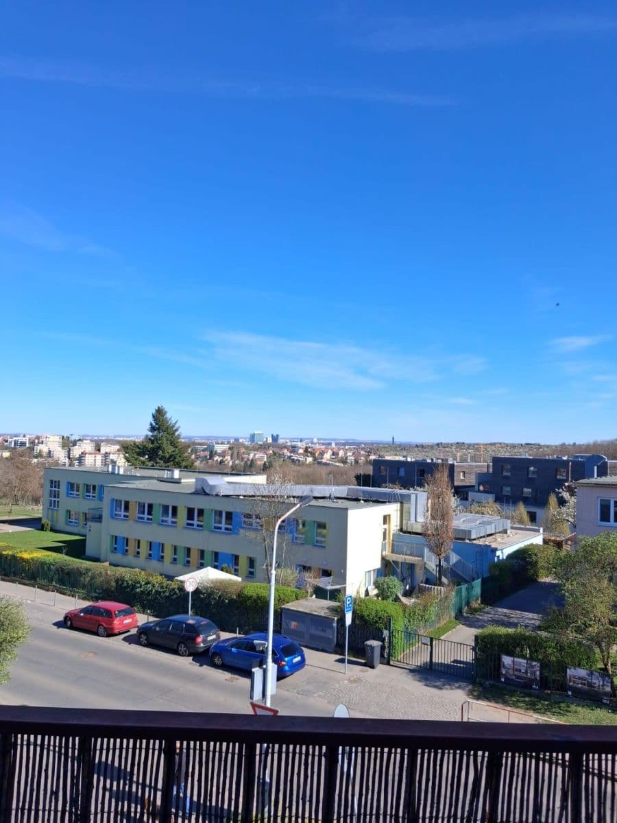 Prenájom bytu 1-izbový 54 m², Smolíkova, Praha, Praha Prenájom bytu 1-izbový 54 m², Smolíkova, Praha, Praha