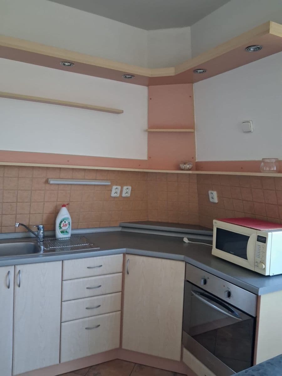 Prenájom bytu 1-izbový 54 m², Smolíkova, Praha, Praha Prenájom bytu 1-izbový 54 m², Smolíkova, Praha, Praha