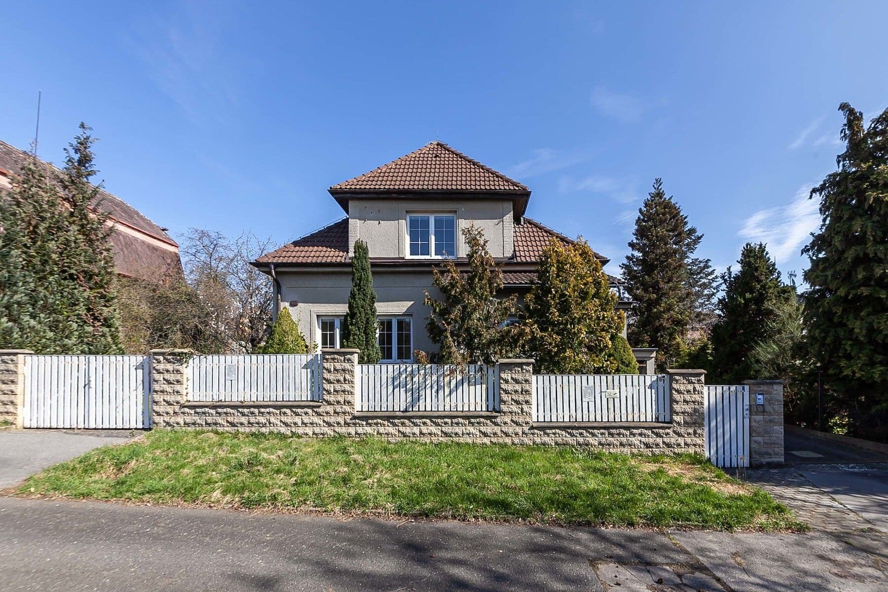 Predaj domu 142 m², pozemek 741 m², Církvičná, Praha, Praha Predaj domu 142 m², pozemek 741 m², Církvičná, Praha, Praha