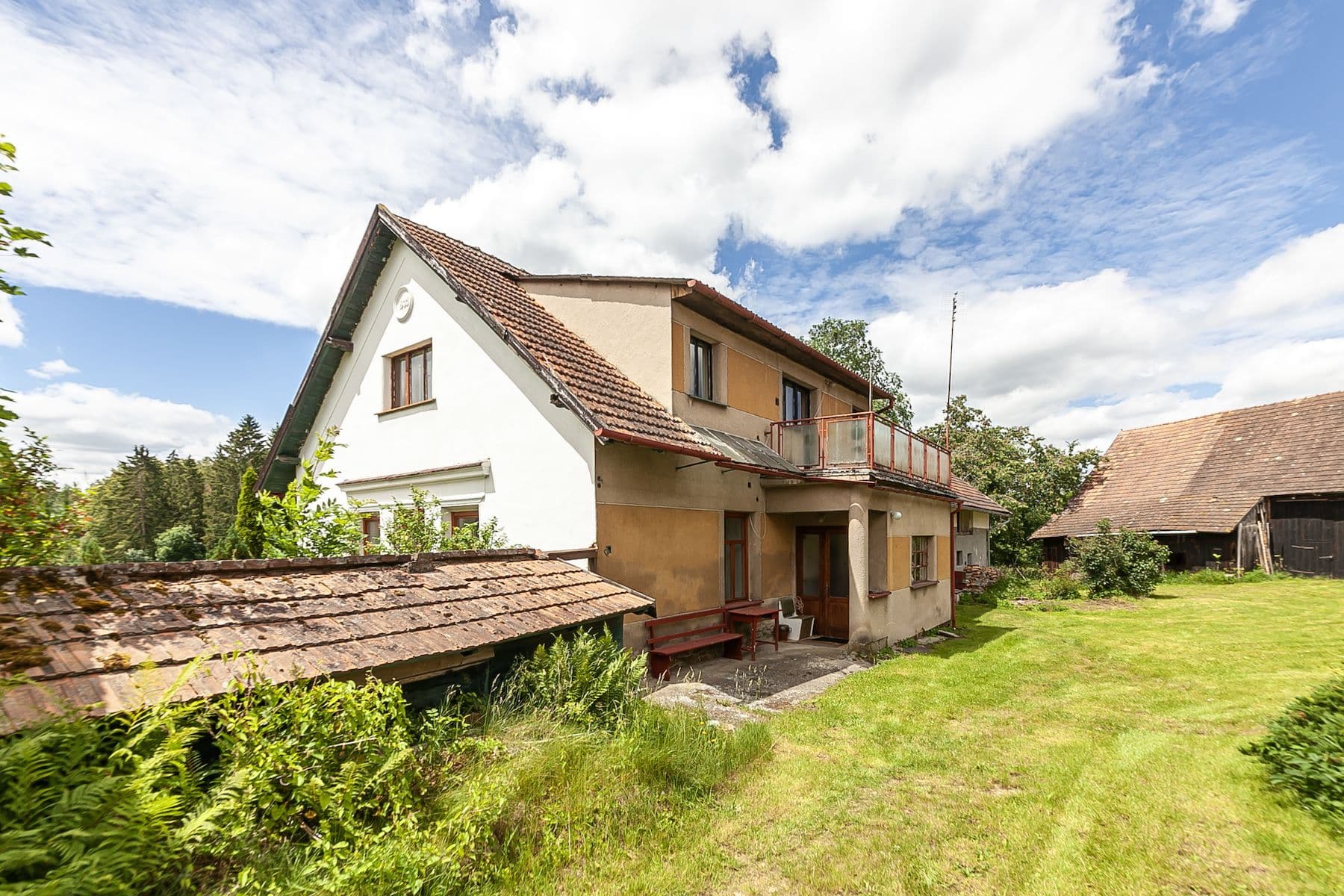 Predaj domu 147 m², pozemek 6.131 m², Dolní Kralovice, Praha Predaj domu 147 m², pozemek 6.131 m², Dolní Kralovice, Praha