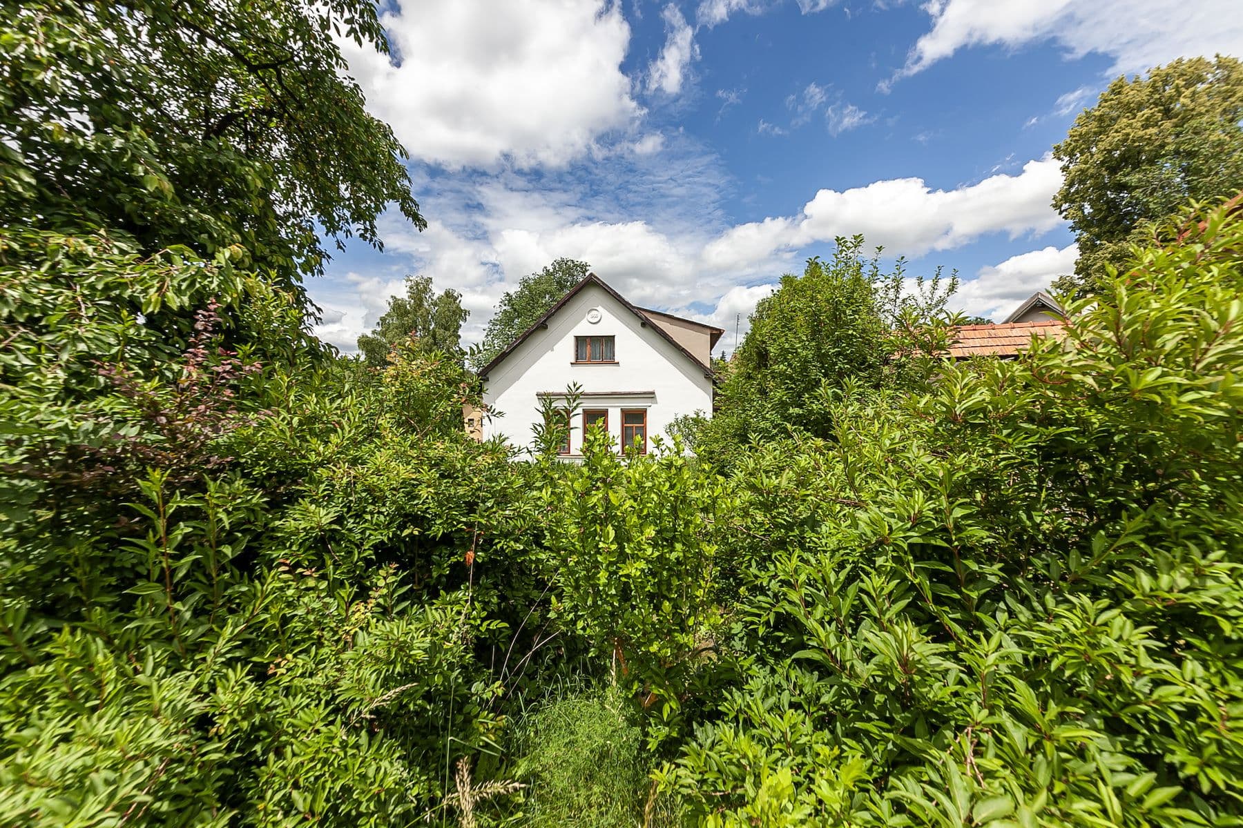 Predaj domu 147 m², pozemek 6.131 m², Dolní Kralovice, Praha Predaj domu 147 m², pozemek 6.131 m², Dolní Kralovice, Praha