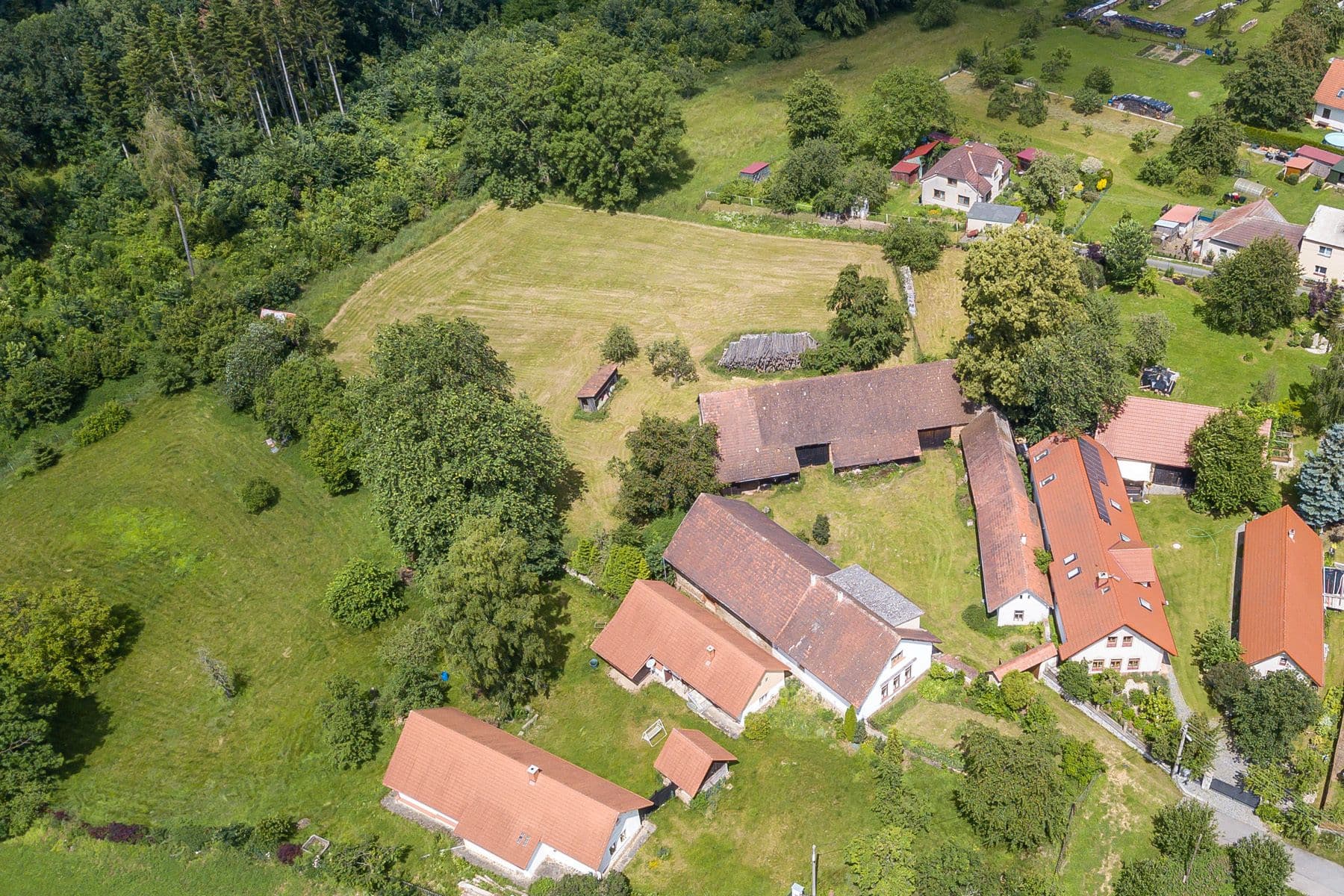 Predaj domu 147 m², pozemek 6.131 m², Dolní Kralovice, Praha Predaj domu 147 m², pozemek 6.131 m², Dolní Kralovice, Praha