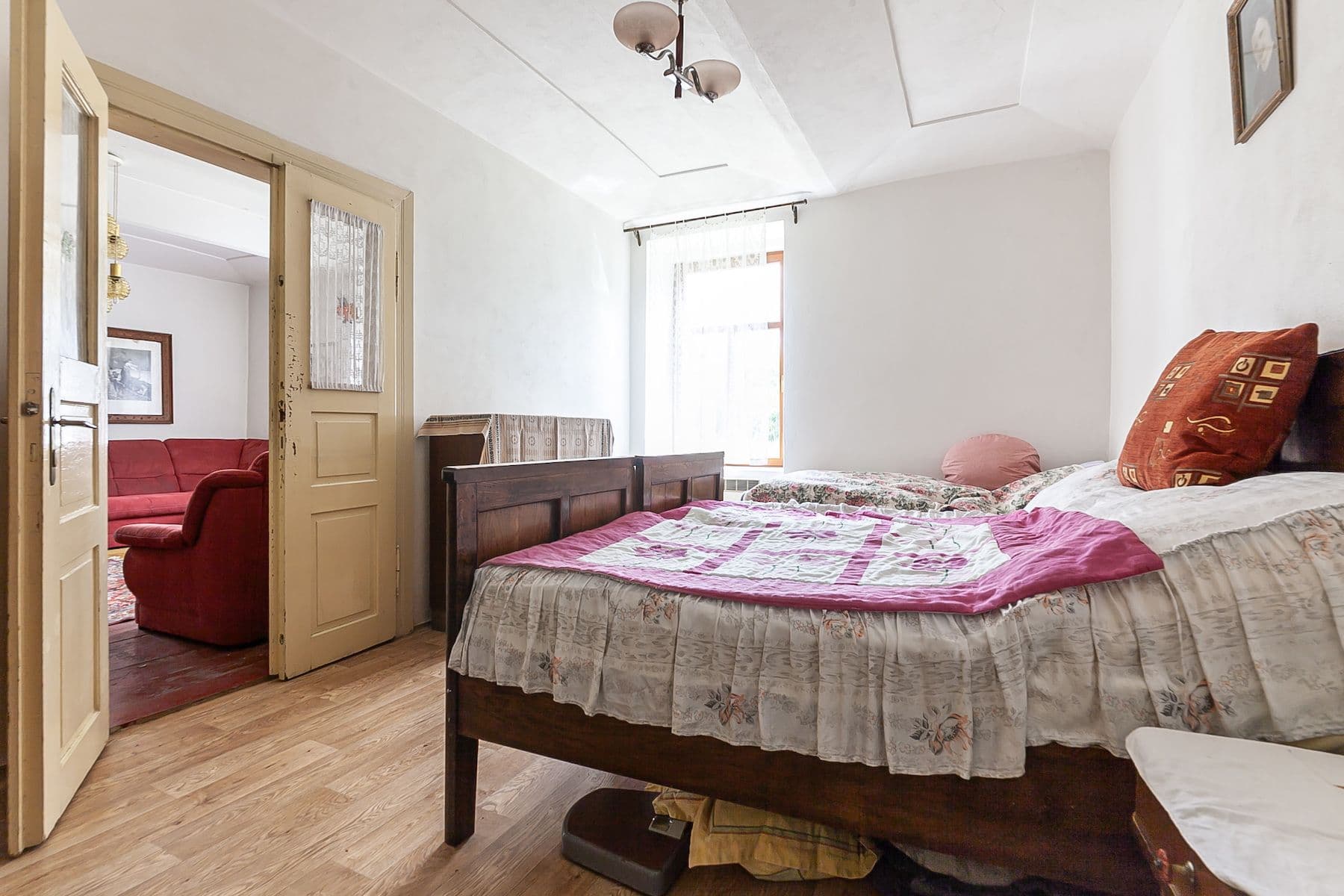 Predaj domu 147 m², pozemek 6.131 m², Dolní Kralovice, Praha Predaj domu 147 m², pozemek 6.131 m², Dolní Kralovice, Praha