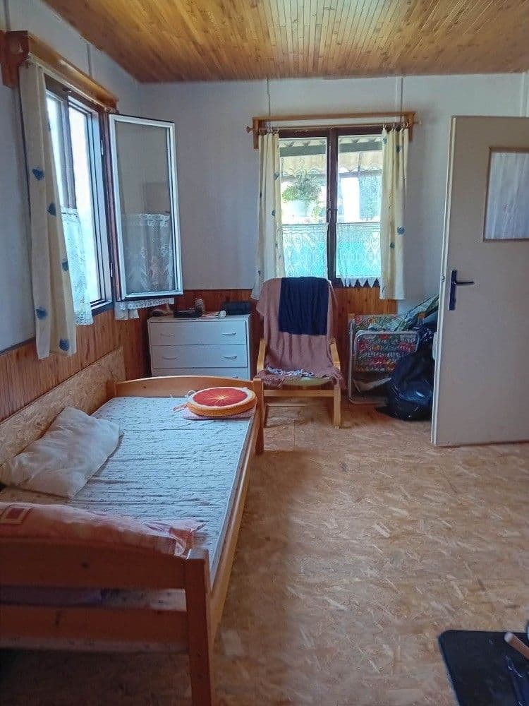 Predaj rekreačného objektu 42 m², pozemek 196 m², Řípec, Jihočeský kraj Predaj rekreačného objektu 42 m², pozemek 196 m², Řípec, Jihočeský kraj