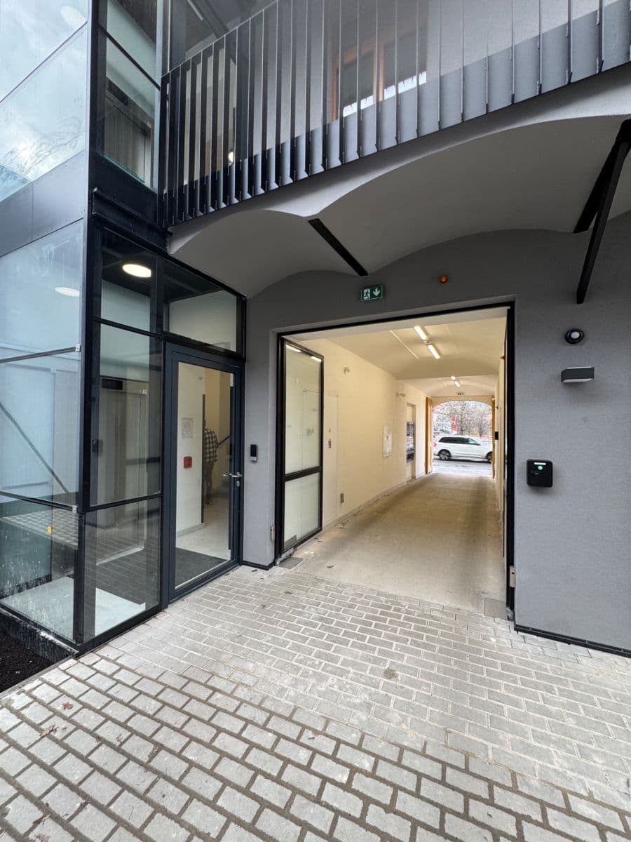 Prenájom bytu 2-izbový 51 m², Bělohorská, Praha, Praha Prenájom bytu 2-izbový 51 m², Bělohorská, Praha, Praha