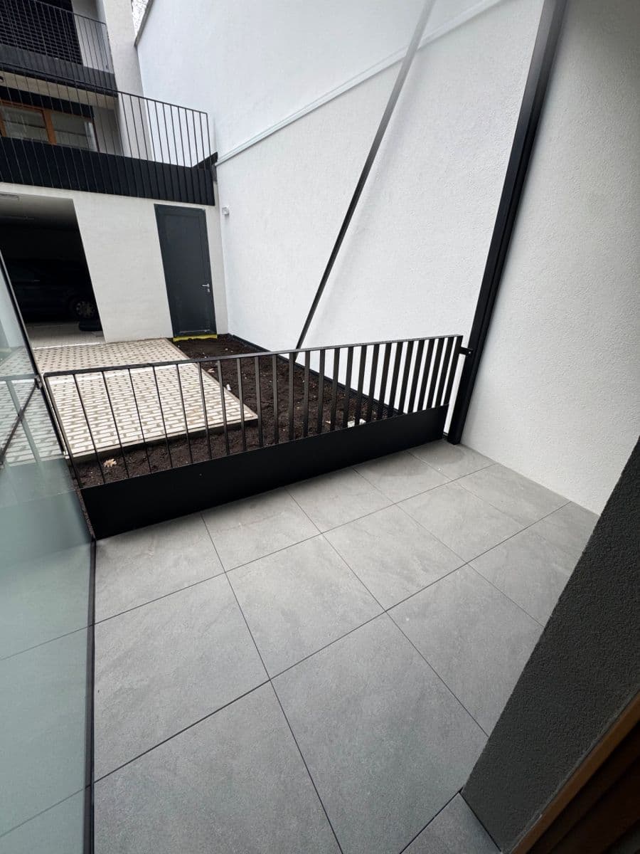 Prenájom bytu 2-izbový 51 m², Bělohorská, Praha, Praha Prenájom bytu 2-izbový 51 m², Bělohorská, Praha, Praha