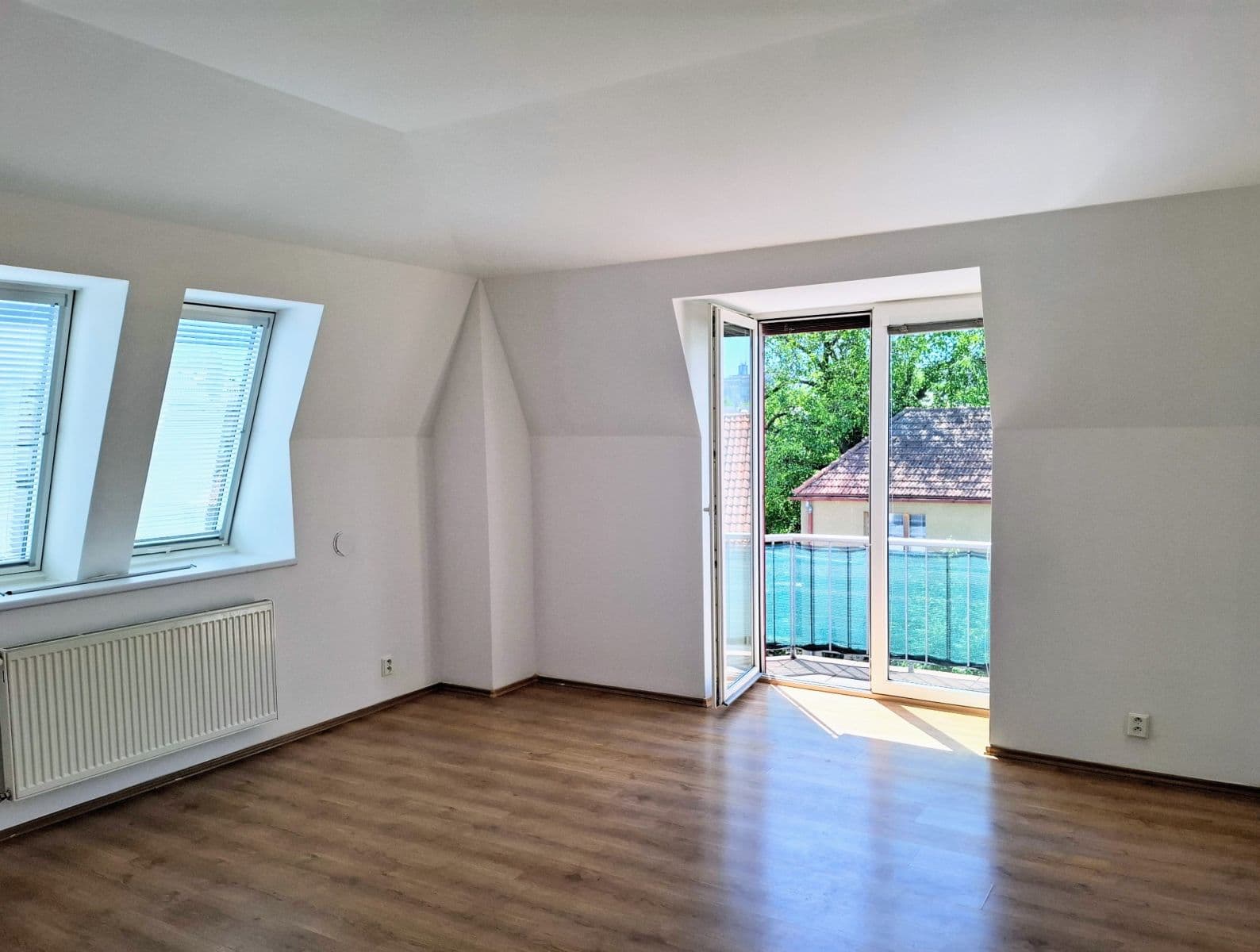 Prenájom bytu 4-izbový 129 m², Medkova, Praha, Praha Prenájom bytu 4-izbový 129 m², Medkova, Praha, Praha