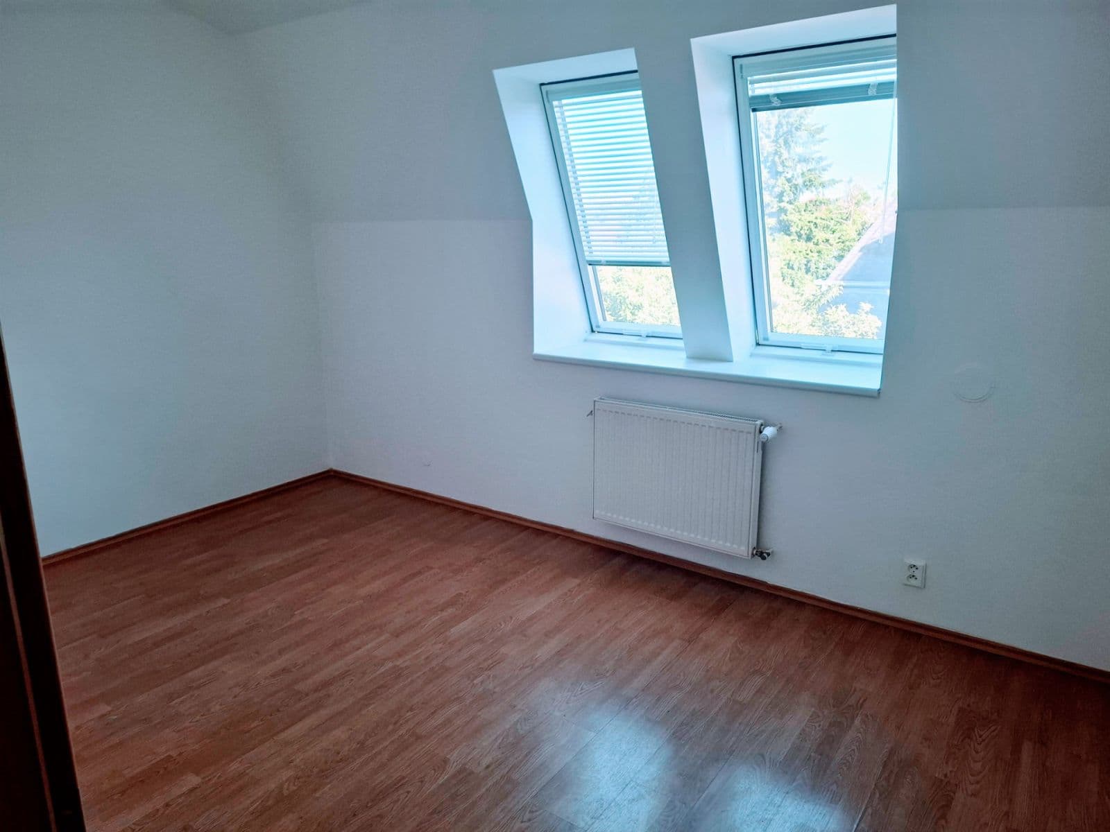 Prenájom bytu 4-izbový 129 m², Medkova, Praha, Praha Prenájom bytu 4-izbový 129 m², Medkova, Praha, Praha