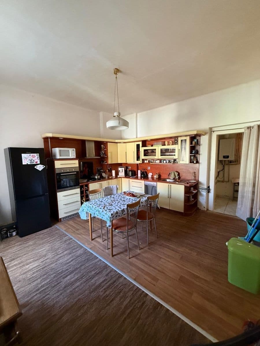 Prenájom bytu 2-izbový 95 m², Mostecká, Teplice, Ústecký kraj Prenájom bytu 2-izbový 95 m², Mostecká, Teplice, Ústecký kraj