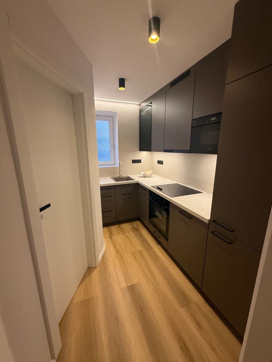 Predaj bytu 3-izbový 55 m², Havlíčkova, Valašské Meziříčí, Zlínský kraj Predaj bytu 3-izbový 55 m², Havlíčkova, Valašské Meziříčí, Zlínský kraj