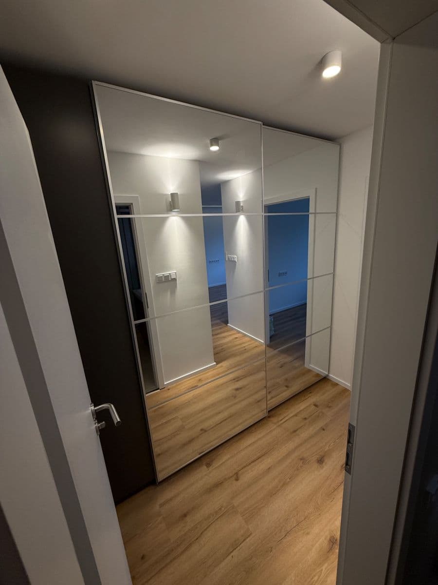 Prenájom bytu 2-izbový 41 m², Trnovanská, Teplice, Ústecký kraj Prenájom bytu 2-izbový 41 m², Trnovanská, Teplice, Ústecký kraj