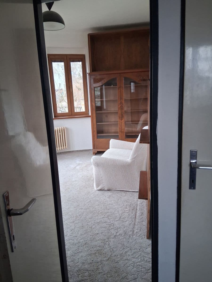 Prenájom bytu 2-izbový 40 m², 5. května, Říčany, Středočeský kraj Prenájom bytu 2-izbový 40 m², 5. května, Říčany, Středočeský kraj