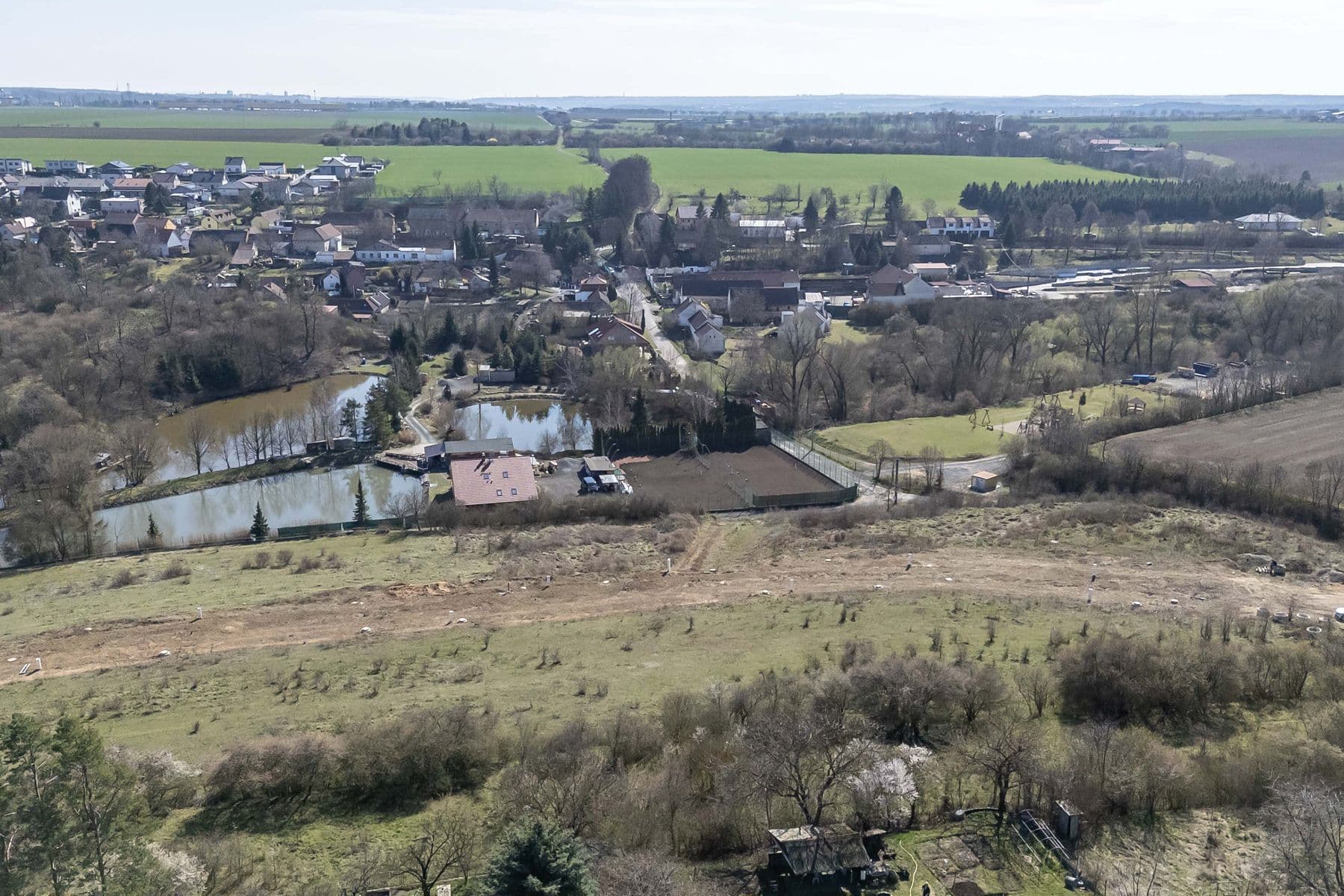 Predaj pozemku 871 m², K Pískovně, Vodochody, Středočeský kraj Predaj pozemku 871 m², K Pískovně, Vodochody, Středočeský kraj