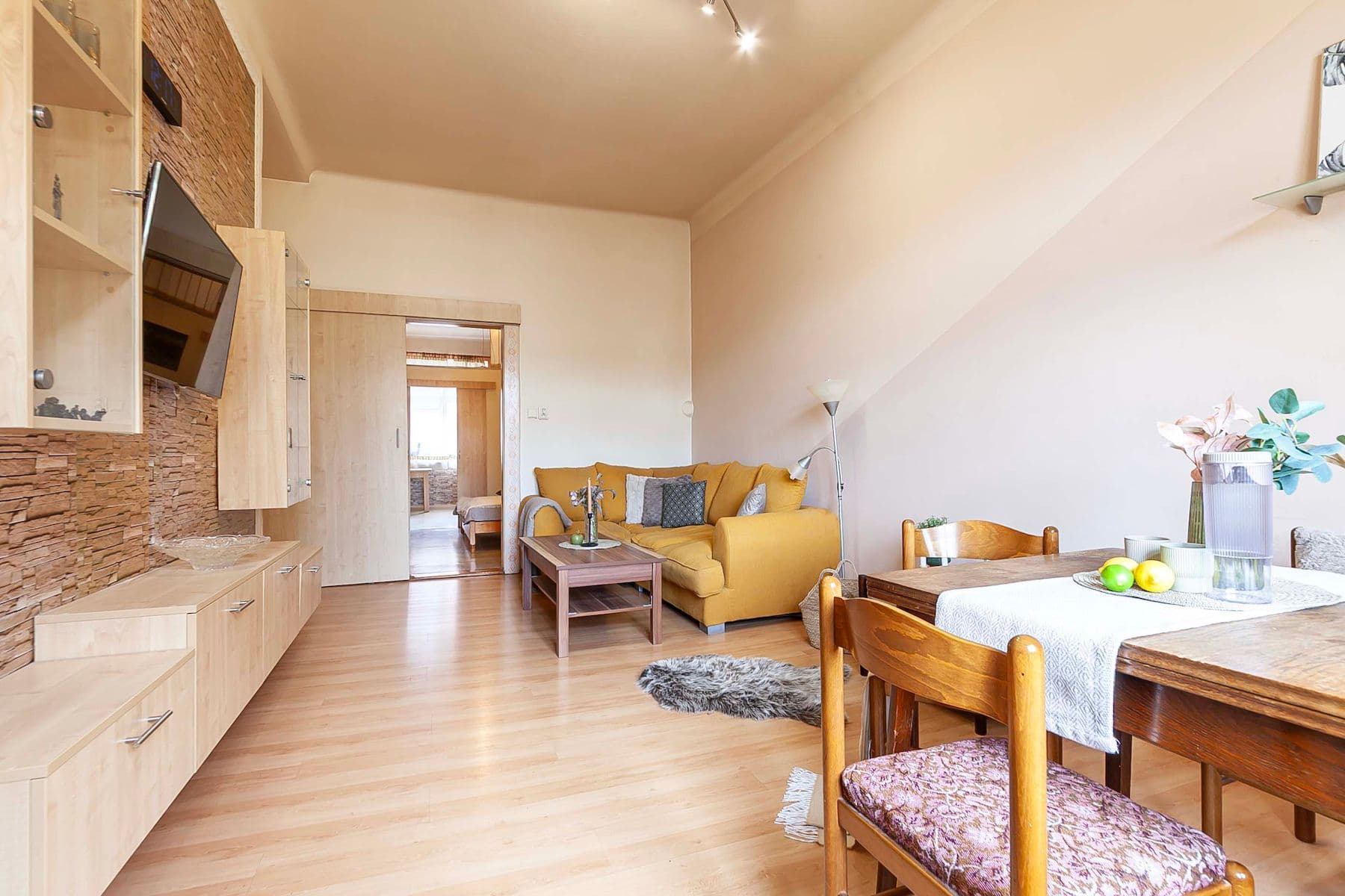 Predaj bytu 2-izbový 58 m², V Háji, Praha, Praha Predaj bytu 2-izbový 58 m², V Háji, Praha, Praha