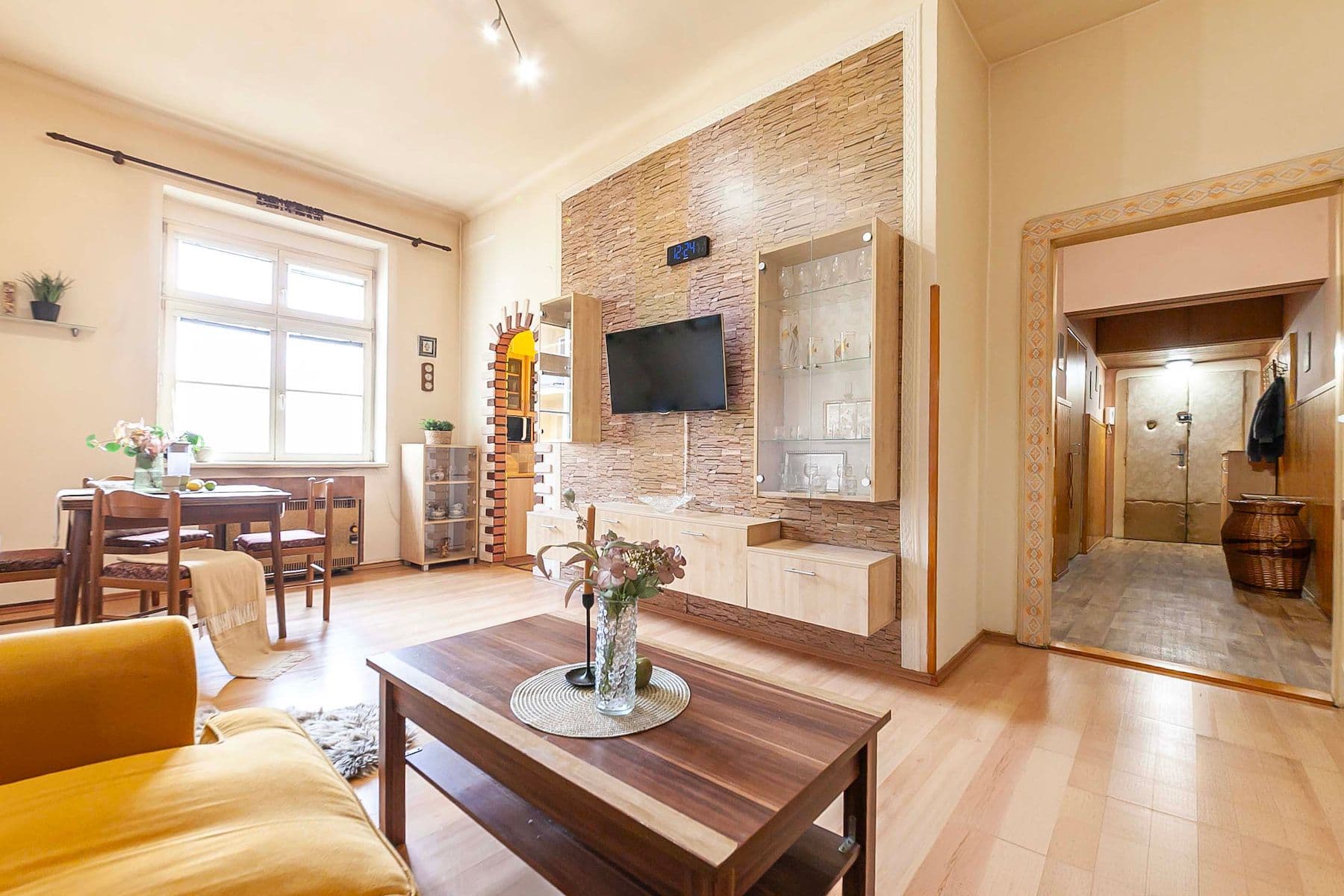 Predaj bytu 2-izbový 58 m², V Háji, Praha, Praha Predaj bytu 2-izbový 58 m², V Háji, Praha, Praha