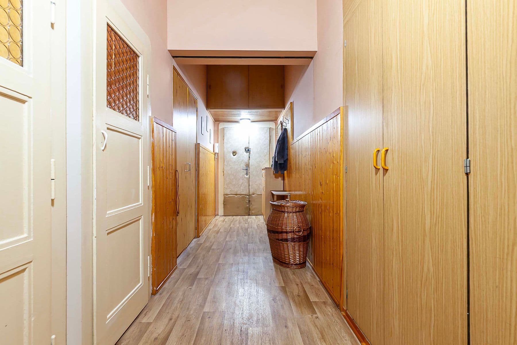 Predaj bytu 2-izbový 58 m², V Háji, Praha, Praha Predaj bytu 2-izbový 58 m², V Háji, Praha, Praha