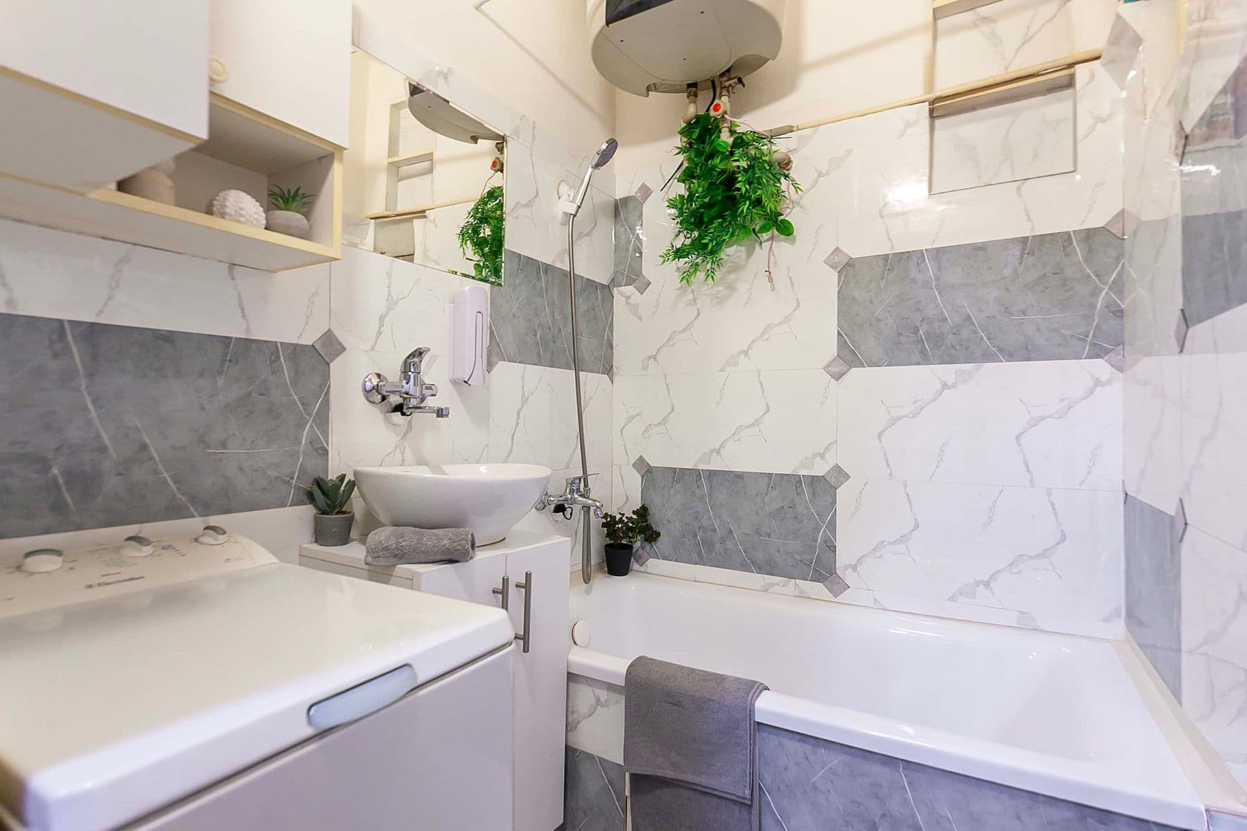 Predaj bytu 2-izbový 58 m², V Háji, Praha, Praha Predaj bytu 2-izbový 58 m², V Háji, Praha, Praha