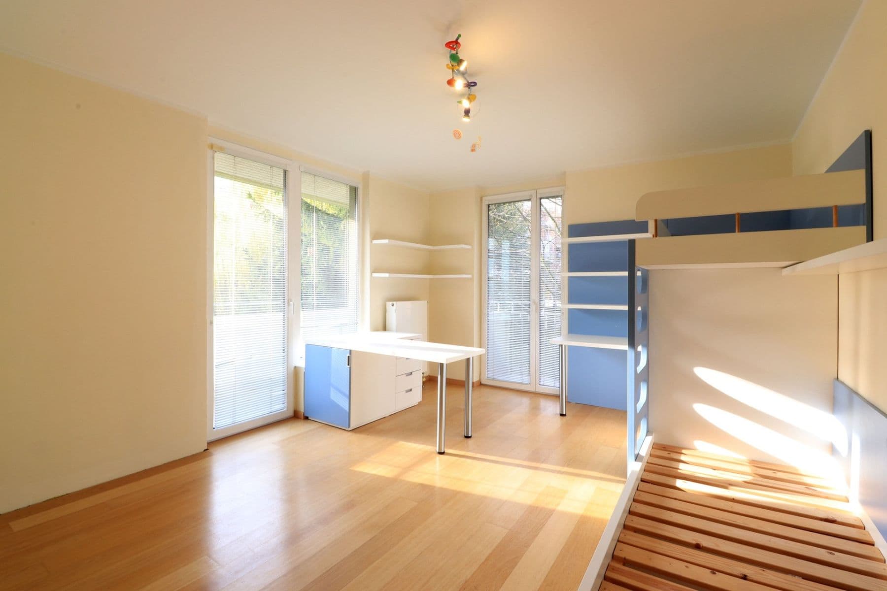 Prenájom bytu 4-izbový 114 m², K Haltýři, Praha, Praha Prenájom bytu 4-izbový 114 m², K Haltýři, Praha, Praha