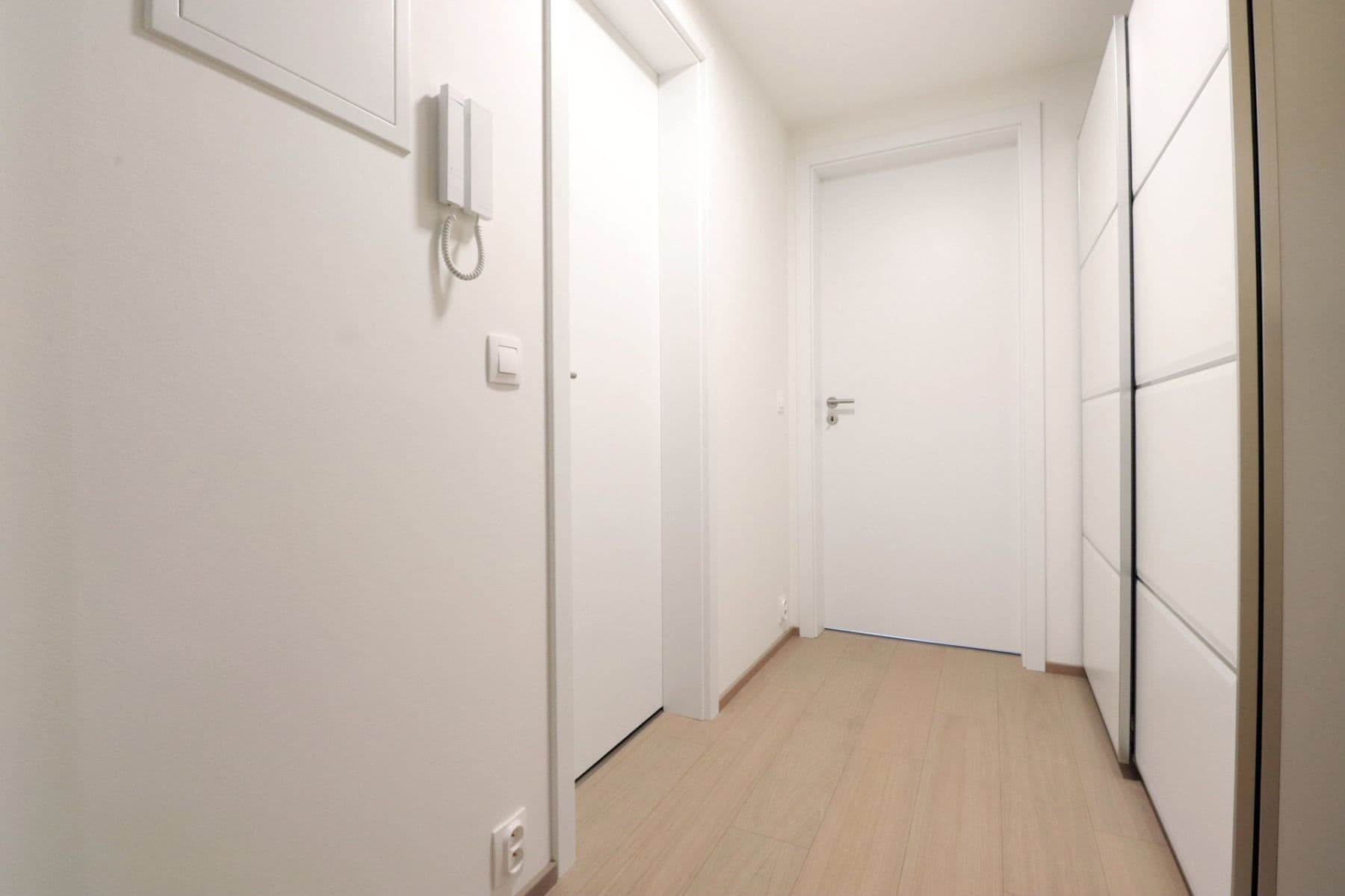 Prenájom bytu 1-izbový 40 m², Vorařská, Praha, Praha Prenájom bytu 1-izbový 40 m², Vorařská, Praha, Praha