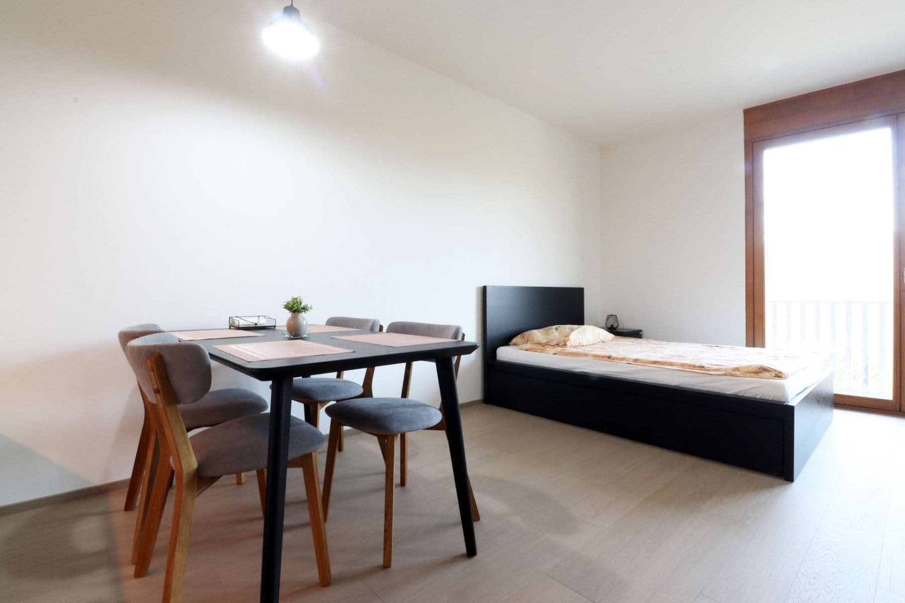 Prenájom bytu 1-izbový 40 m², Vorařská, Praha, Praha Prenájom bytu 1-izbový 40 m², Vorařská, Praha, Praha