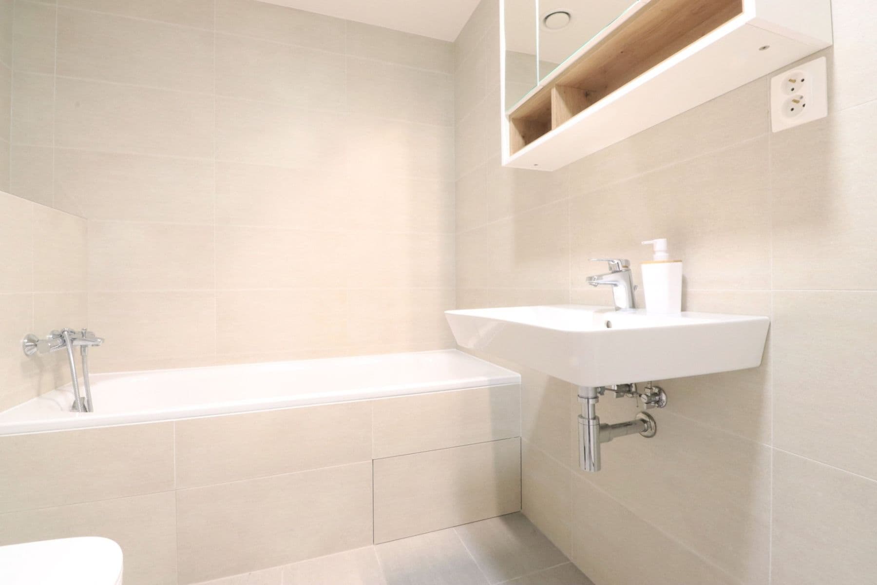 Prenájom bytu 1-izbový 40 m², Vorařská, Praha, Praha Prenájom bytu 1-izbový 40 m², Vorařská, Praha, Praha