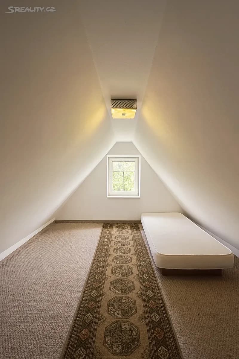 Predaj domu 396 m², pozemek 660 m², Karla Čapka, Chomutov, Ústecký kraj Predaj domu 396 m², pozemek 660 m², Karla Čapka, Chomutov, Ústecký kraj