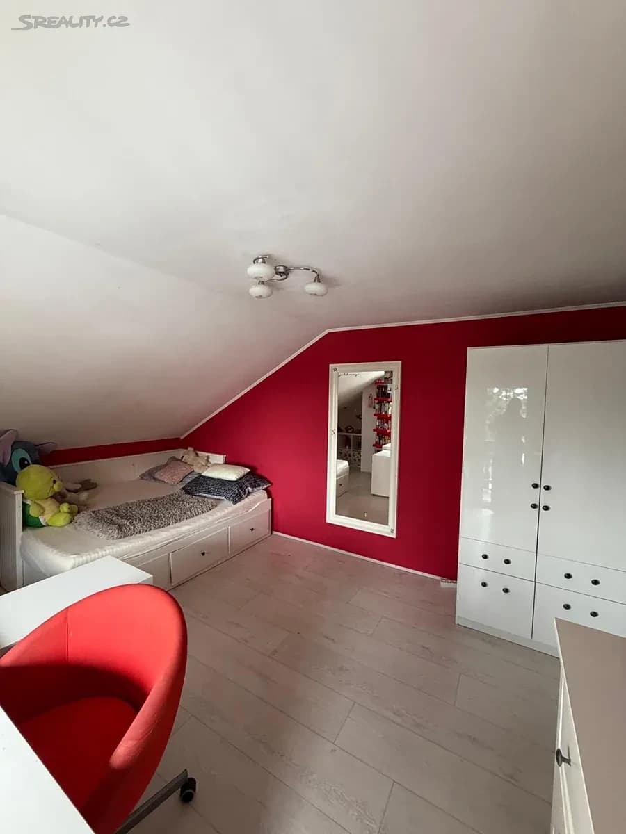 Predaj domu 396 m², pozemek 660 m², Karla Čapka, Chomutov, Ústecký kraj Predaj domu 396 m², pozemek 660 m², Karla Čapka, Chomutov, Ústecký kraj