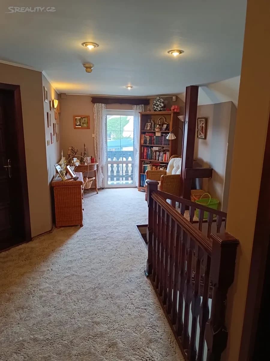 Predaj domu 396 m², pozemek 660 m², Karla Čapka, Chomutov, Ústecký kraj Predaj domu 396 m², pozemek 660 m², Karla Čapka, Chomutov, Ústecký kraj