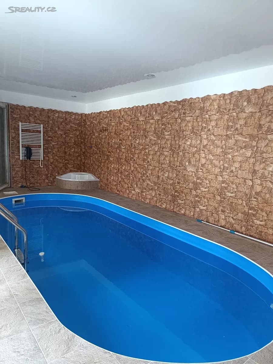 Predaj domu 396 m², pozemek 660 m², Karla Čapka, Chomutov, Ústecký kraj Predaj domu 396 m², pozemek 660 m², Karla Čapka, Chomutov, Ústecký kraj