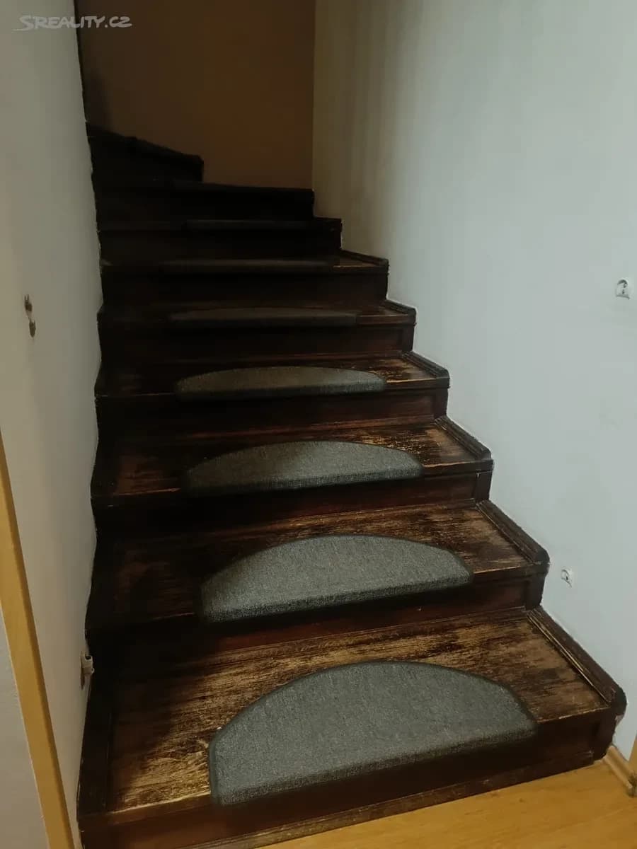 Predaj domu 396 m², pozemek 660 m², Karla Čapka, Chomutov, Ústecký kraj Predaj domu 396 m², pozemek 660 m², Karla Čapka, Chomutov, Ústecký kraj