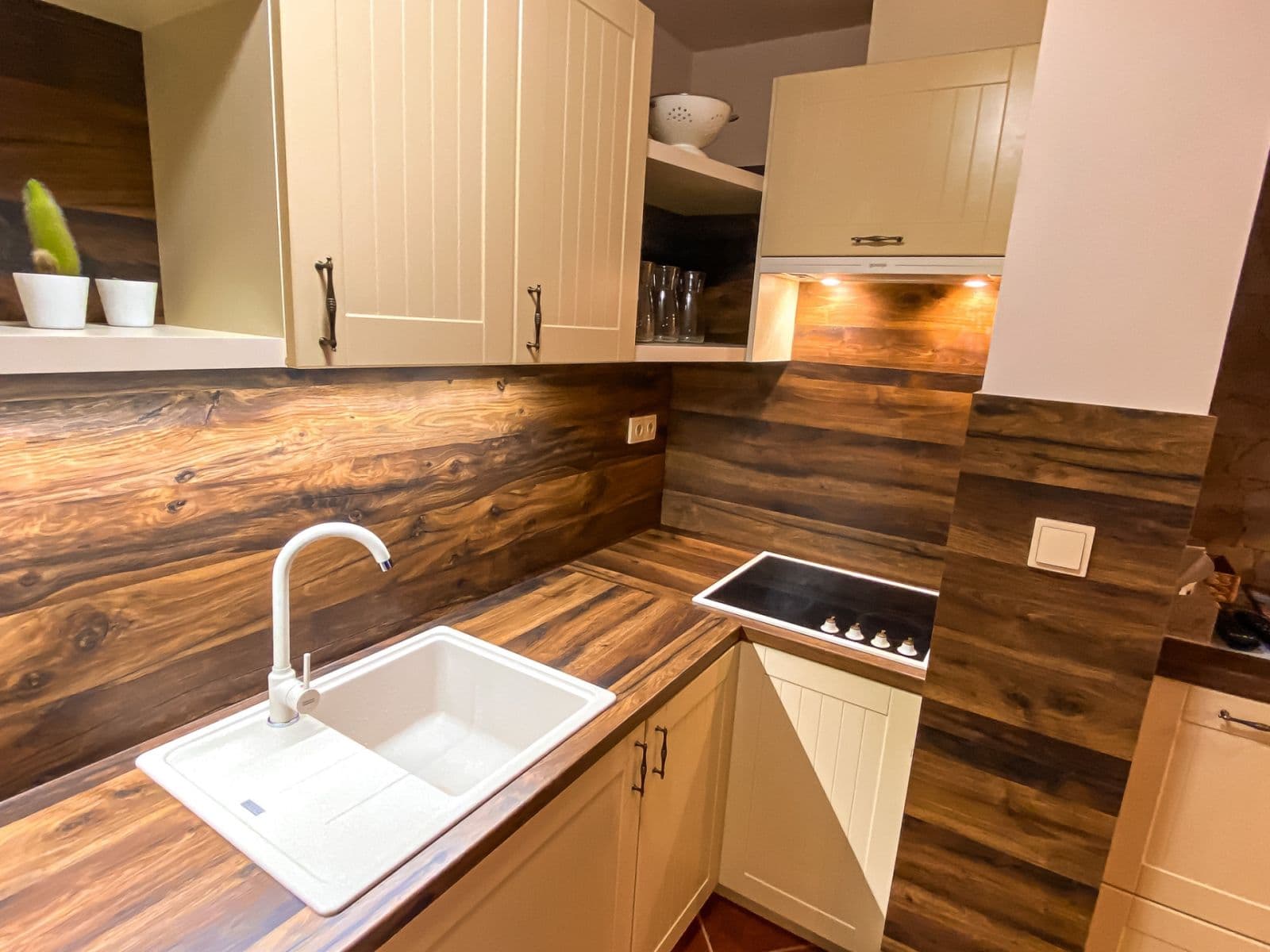 Predaj rekreačného objektu 167 m², pozemek 1.484 m², Žacléř, Královéhradecký kraj Predaj rekreačného objektu 167 m², pozemek 1.484 m², Žacléř, Královéhradecký kraj