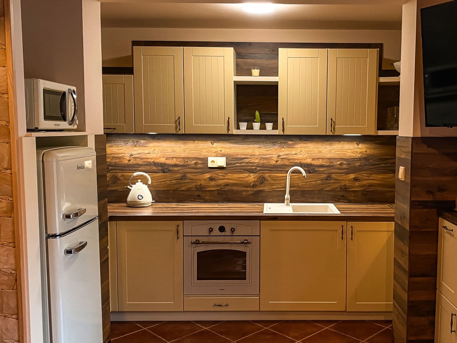 Predaj rekreačného objektu 167 m², pozemek 1.484 m², Žacléř, Královéhradecký kraj Predaj rekreačného objektu 167 m², pozemek 1.484 m², Žacléř, Královéhradecký kraj