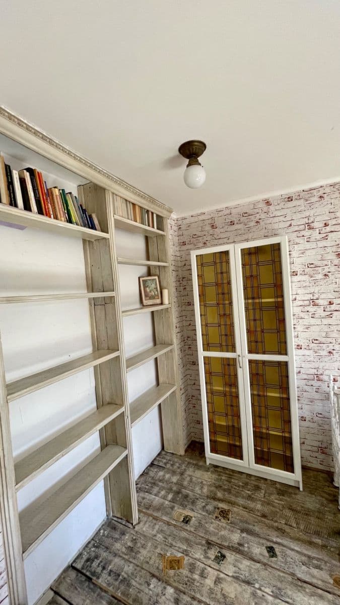 Prenájom bytu 1-izbový 25 m², Lublaňská, Praha, Praha Prenájom bytu 1-izbový 25 m², Lublaňská, Praha, Praha