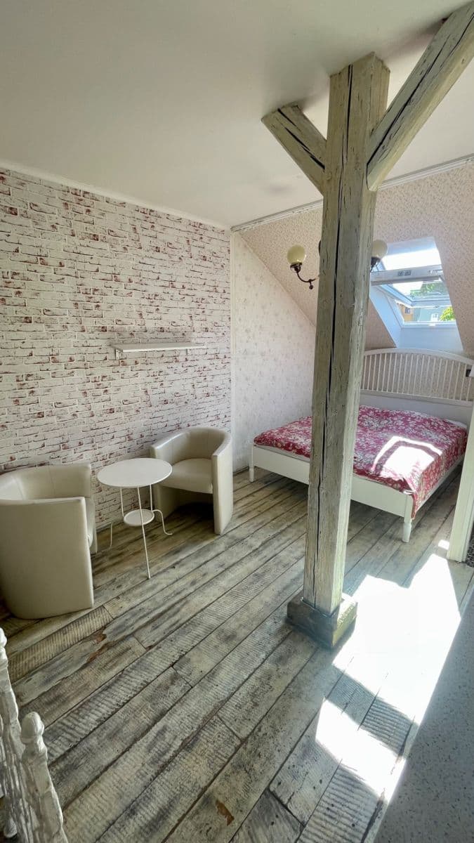 Prenájom bytu 1-izbový 25 m², Lublaňská, Praha, Praha Prenájom bytu 1-izbový 25 m², Lublaňská, Praha, Praha