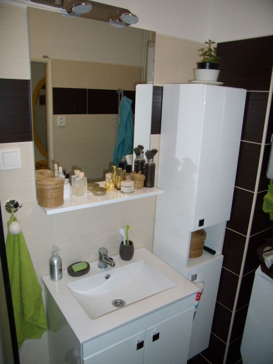 Prenájom bytu 3-izbový 82 m², Dolní Čermná, Pardubický kraj Prenájom bytu 3-izbový 82 m², Dolní Čermná, Pardubický kraj