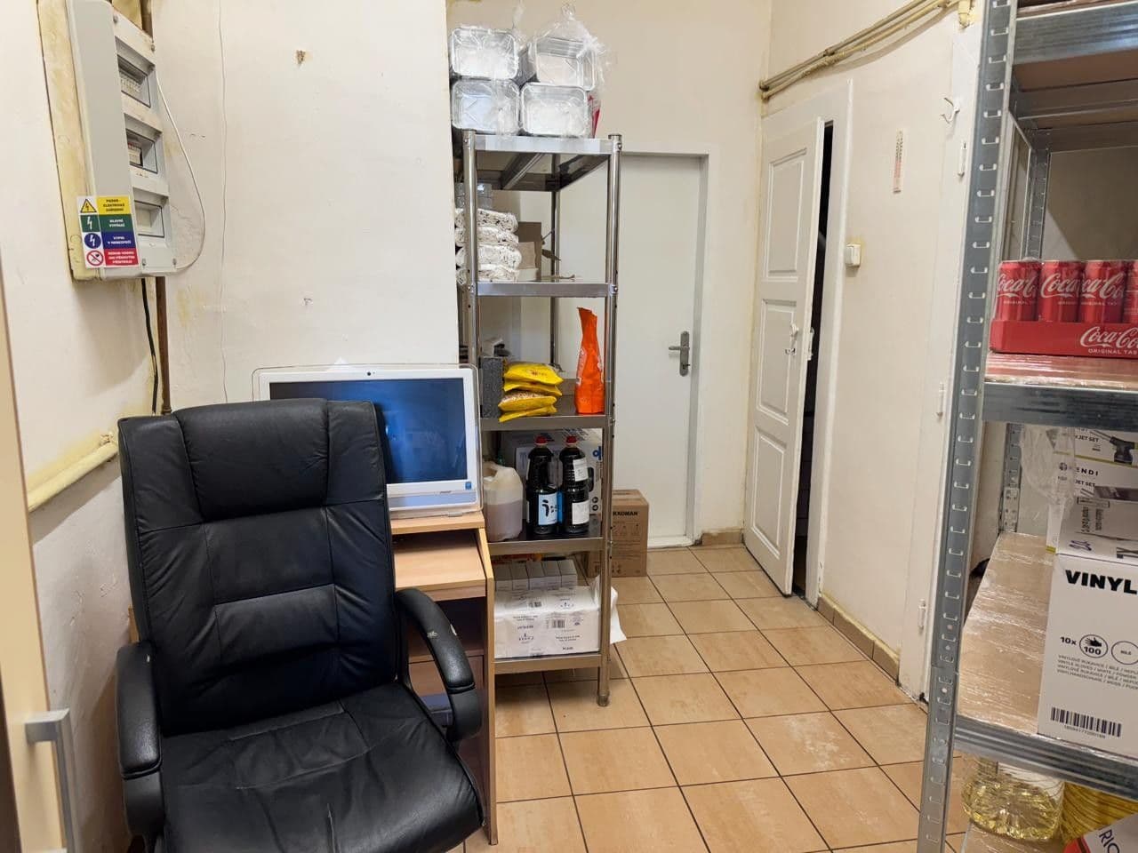 Prenájom nebytového priestoru 83 m², Vrchlického, Praha, Praha Prenájom nebytového priestoru 83 m², Vrchlického, Praha, Praha