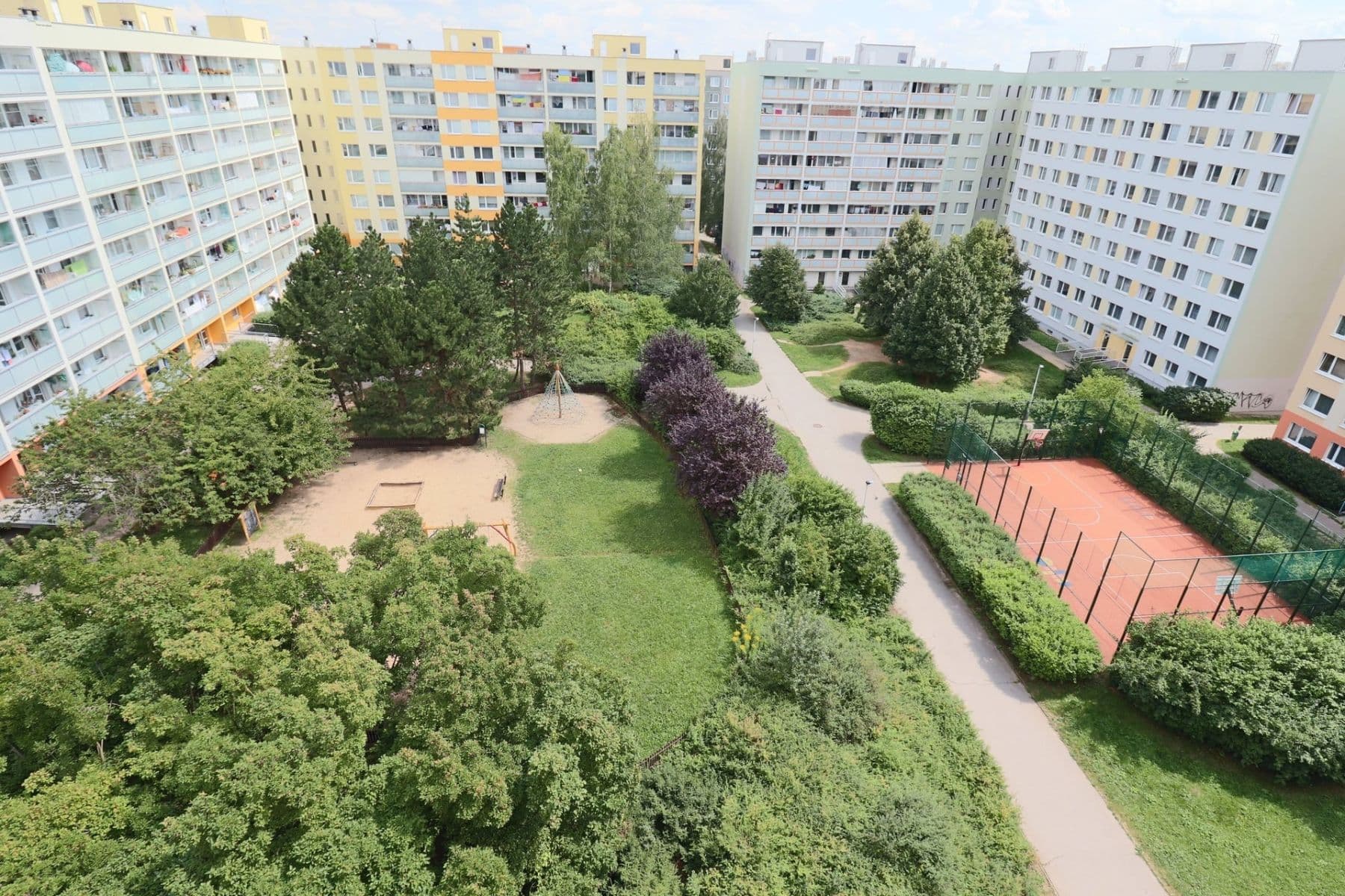 Prenájom bytu 3-izbový 73 m², Prusíkova, Praha, Praha Prenájom bytu 3-izbový 73 m², Prusíkova, Praha, Praha
